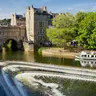 Pulteney Bridge et Rivière Avon — Promenade Bath en Famille : Histoire et Amusement pour Tous, bath