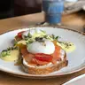 Brunch en Flax & Kale Passage — Gastronomía Golden Hour: Bunkers y Rooftops, barcelona