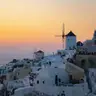 Pôr do Sol em Oia — Miradouro Santorini Bleisure: Negócios e Calma na Joia do Egeu, santorini
