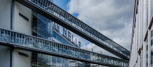 Almuerzo en Fenix Food Factory