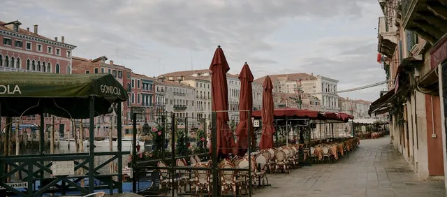 Té en Terraza junto al Canal