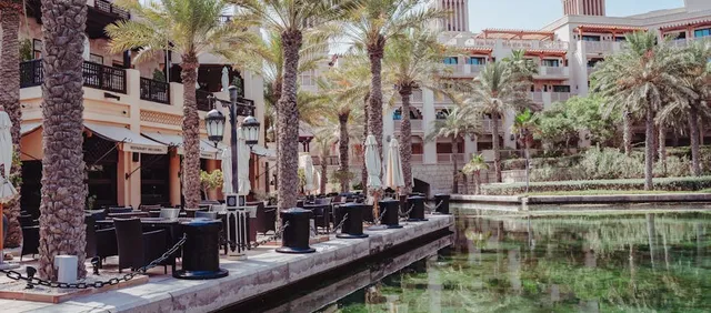 Terraza del Relais Bourgondisch Cruyce