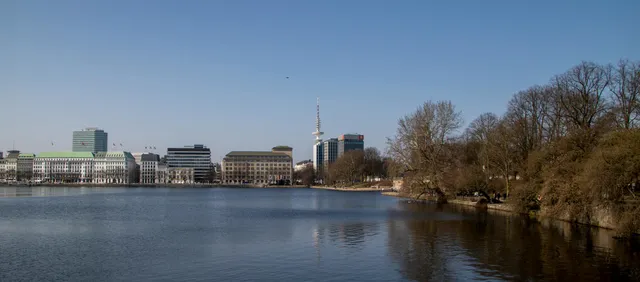 Lake Alster — Walk & Unwind