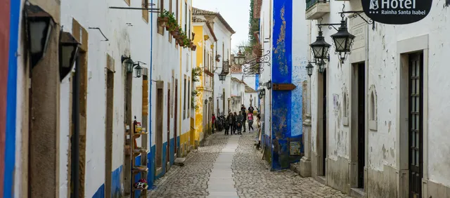 Faro Old Town — Executive Stroll