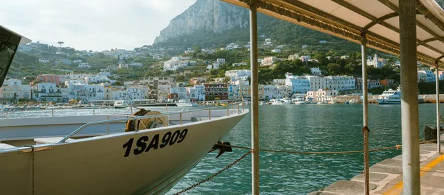 Private boat tour along the Posillipo coast