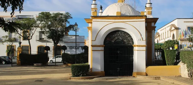 Ouzo al atardecer en el puerto