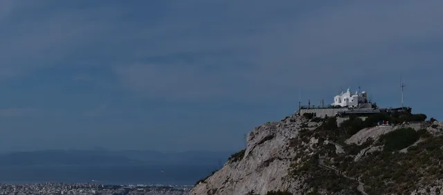 Colina de Licabeto al Amanecer