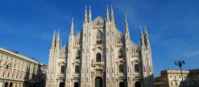 Duomo di Milano al amanecer