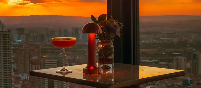 Rooftop Bar TOPO - Martim Moniz