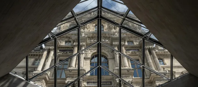 Museo de Confluencias: Arquitectura Futurista