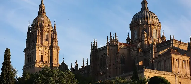 Catedral al Amanecer