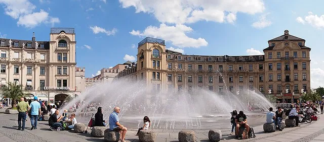 Karlsplatz (Stachus) Fountain