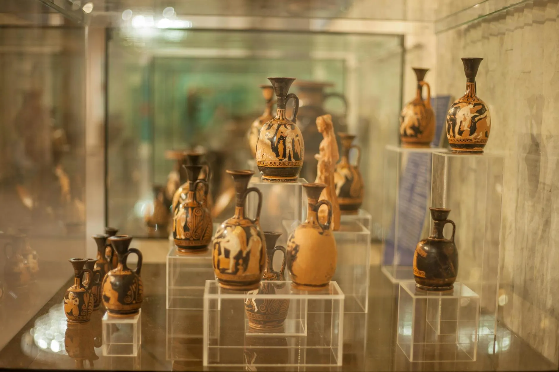 Heraklion for business travellers: Minoan heritage and Cretan flavours
