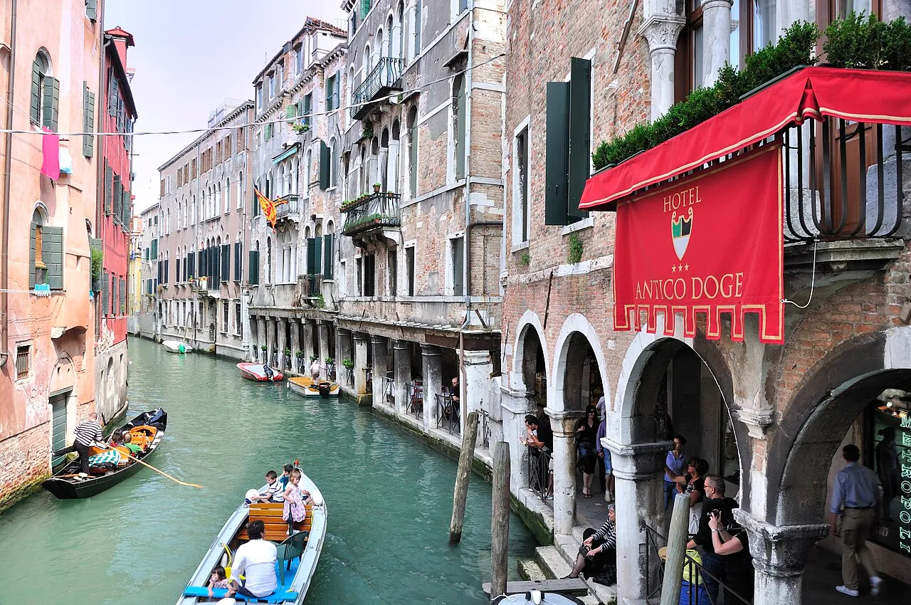 Dinner on the Canal Terrace