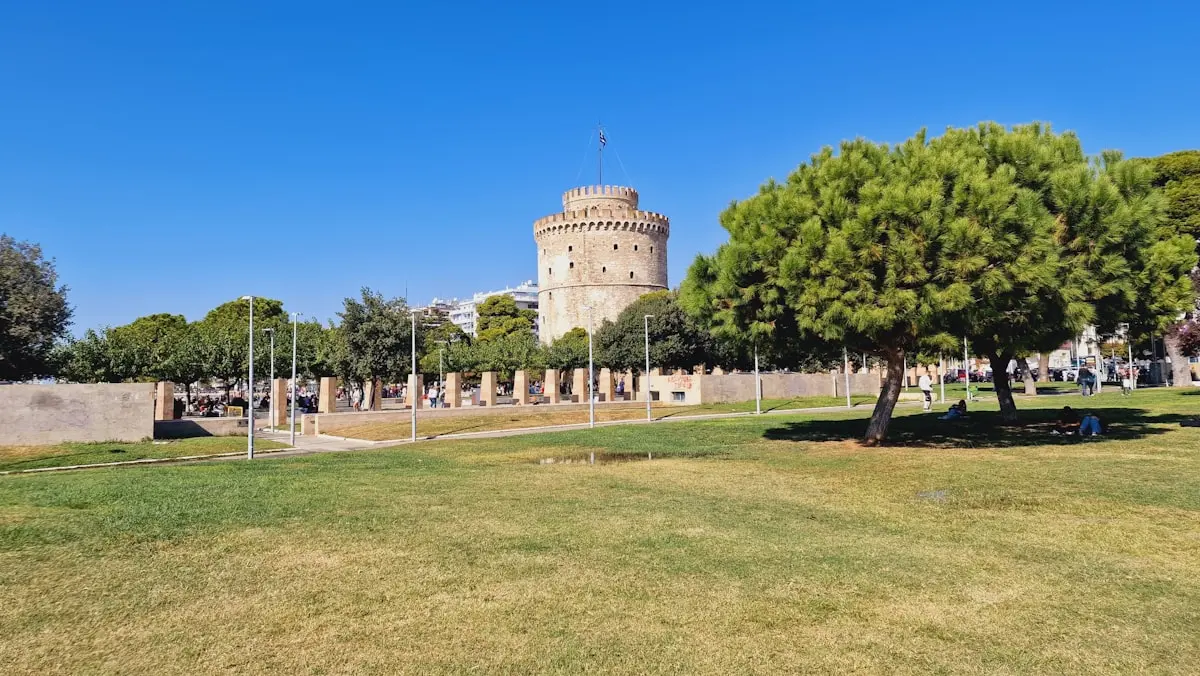 Tesalónica bizantina: iglesias y murallas