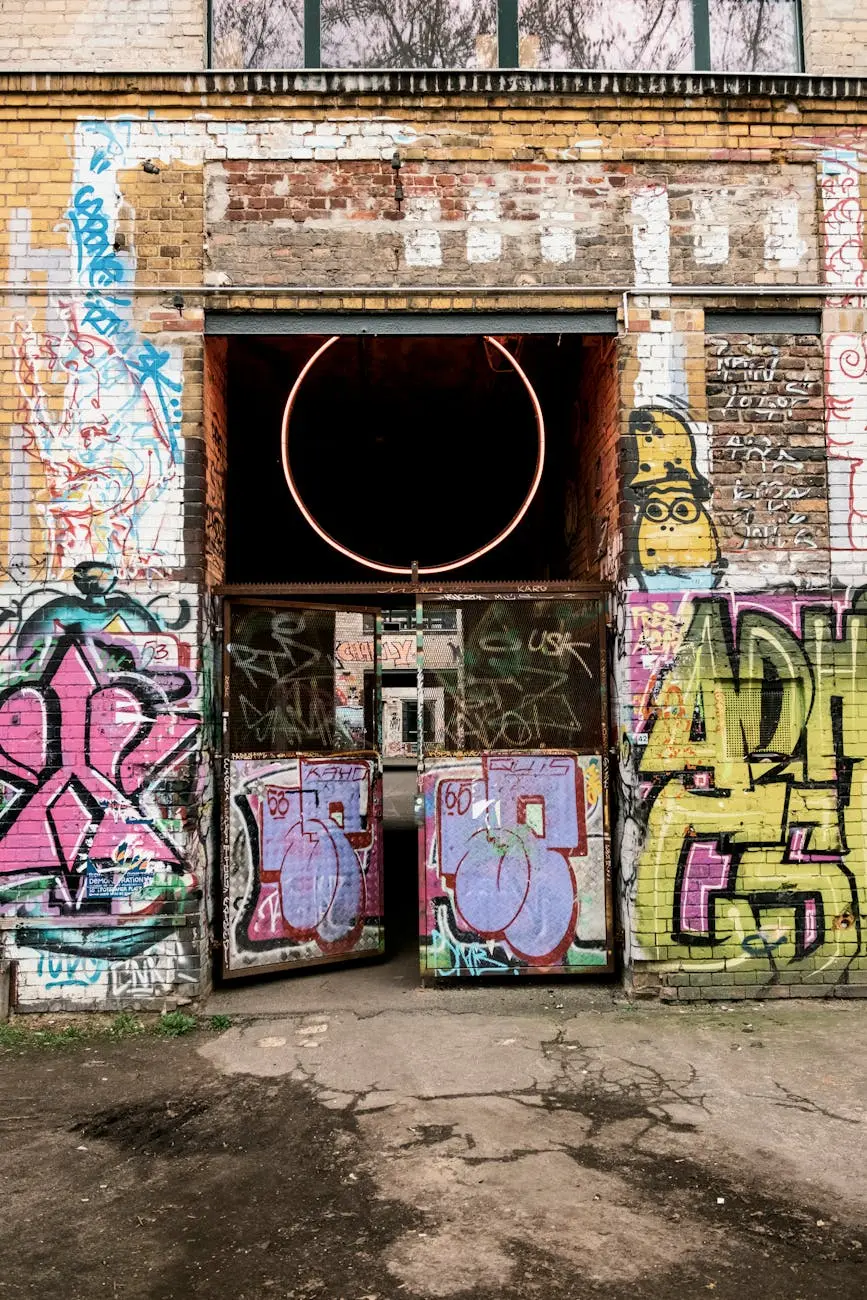 Grafiti vibrante y colorido en el Muro de Berlín, ejemplo del arte urbano que define la ciudad