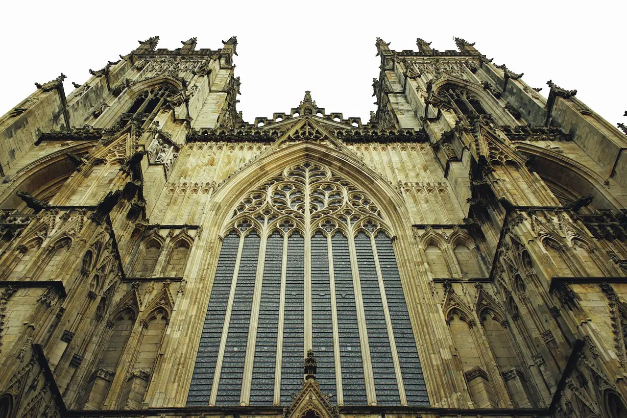 York Cultural: Dos Mil Años de Historia entre Murallas y Vitrales