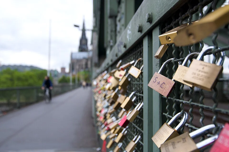 Colonia Instagrameable — cologne