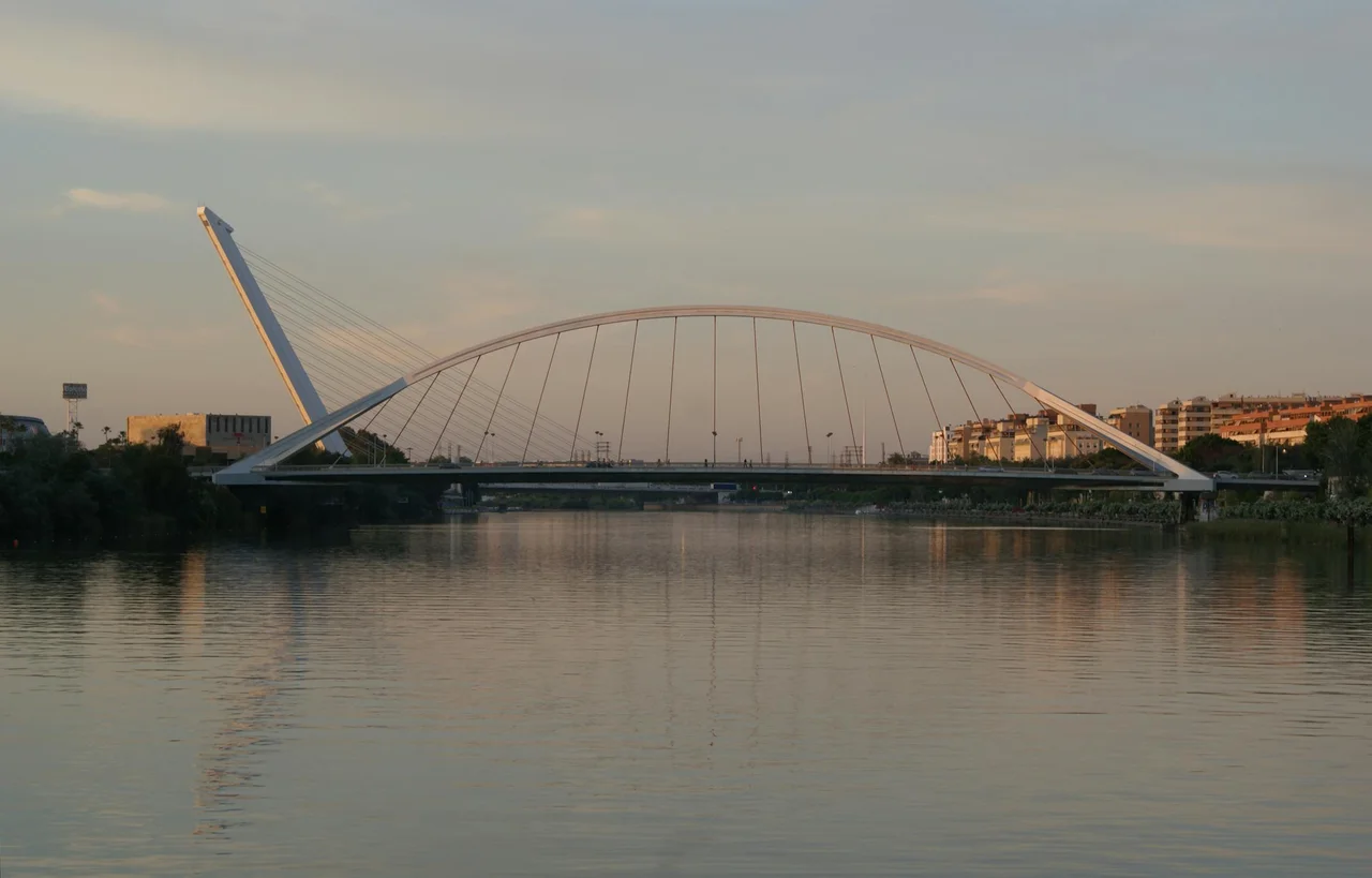 Seville like a local: neighborhoods, markets and hidden gems — sevilla