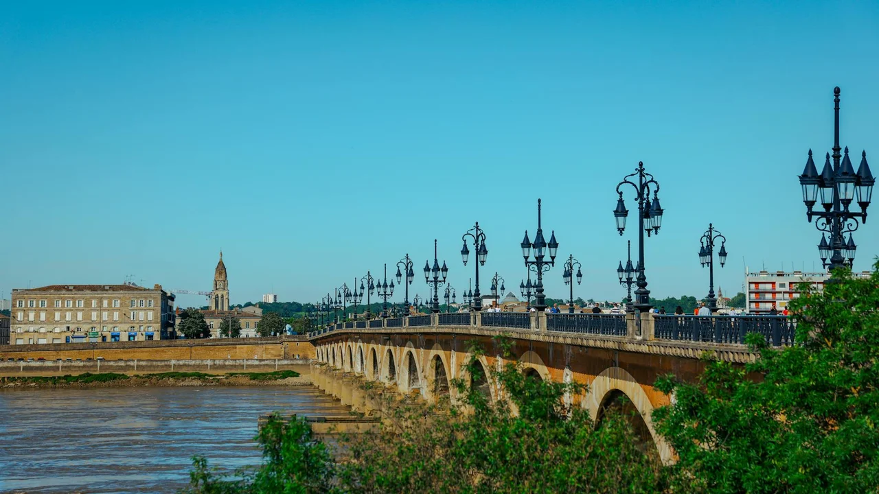 Burdeos Bleisure: Trabajo, Vino y Cultura en la Capital de Aquitania — burdeos