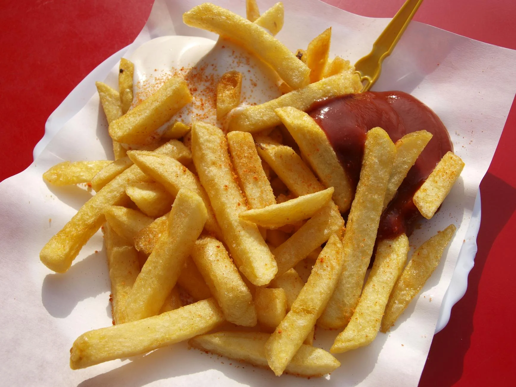 Frites belges sur la place du Bourg