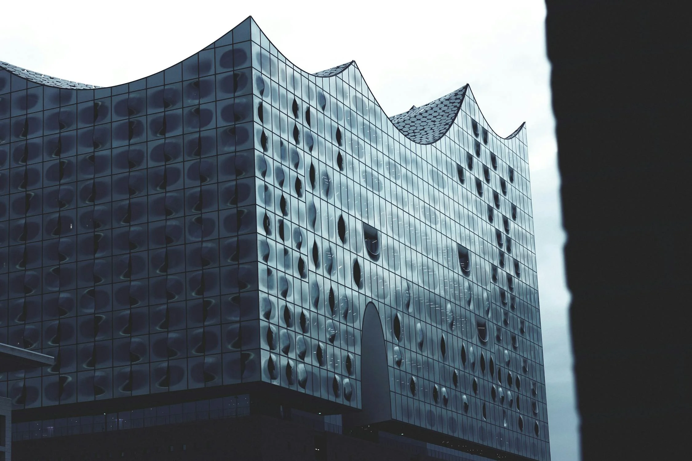 Elbphilharmonie — Plaza & Concerts