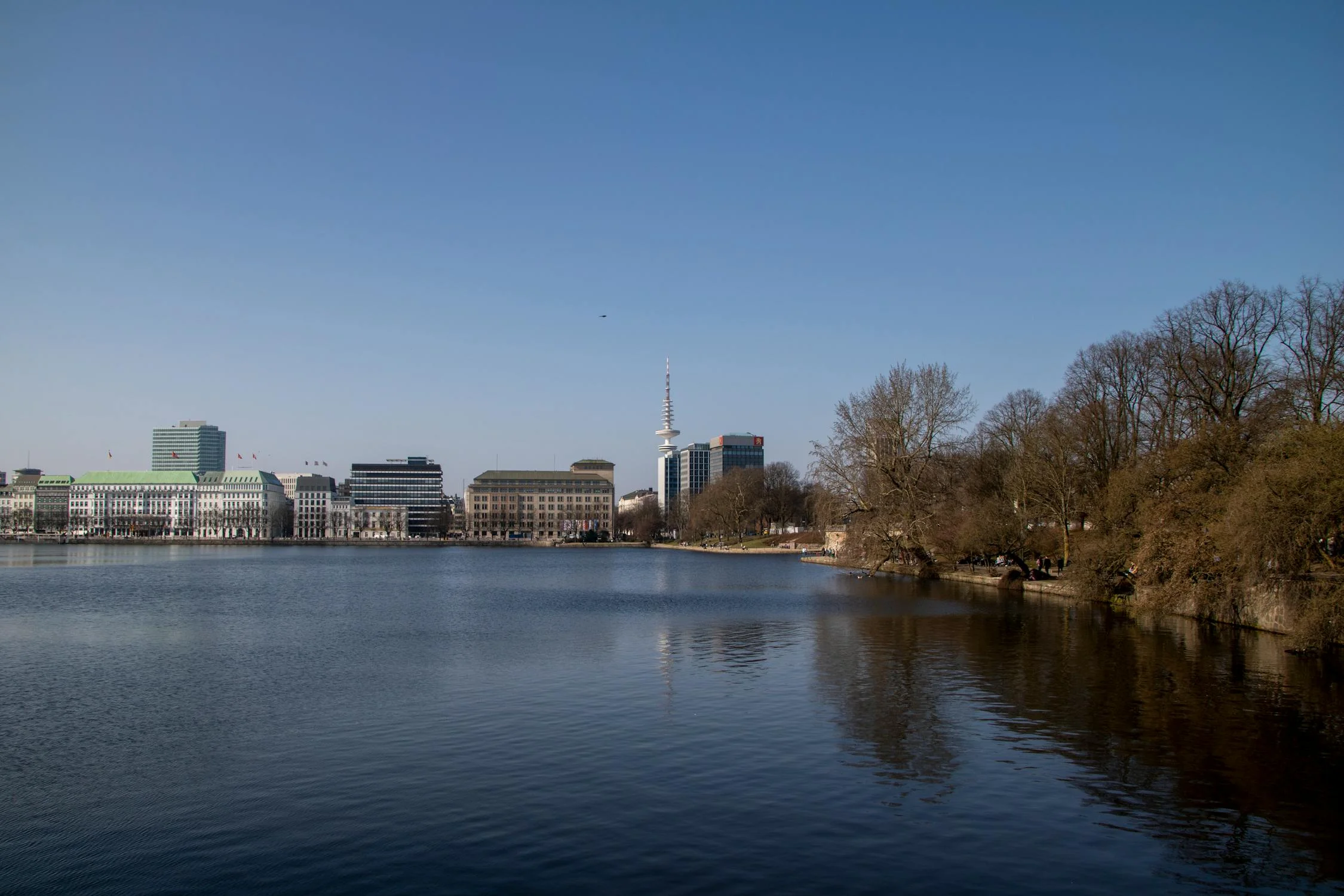 Lake Alster — Walk & Unwind