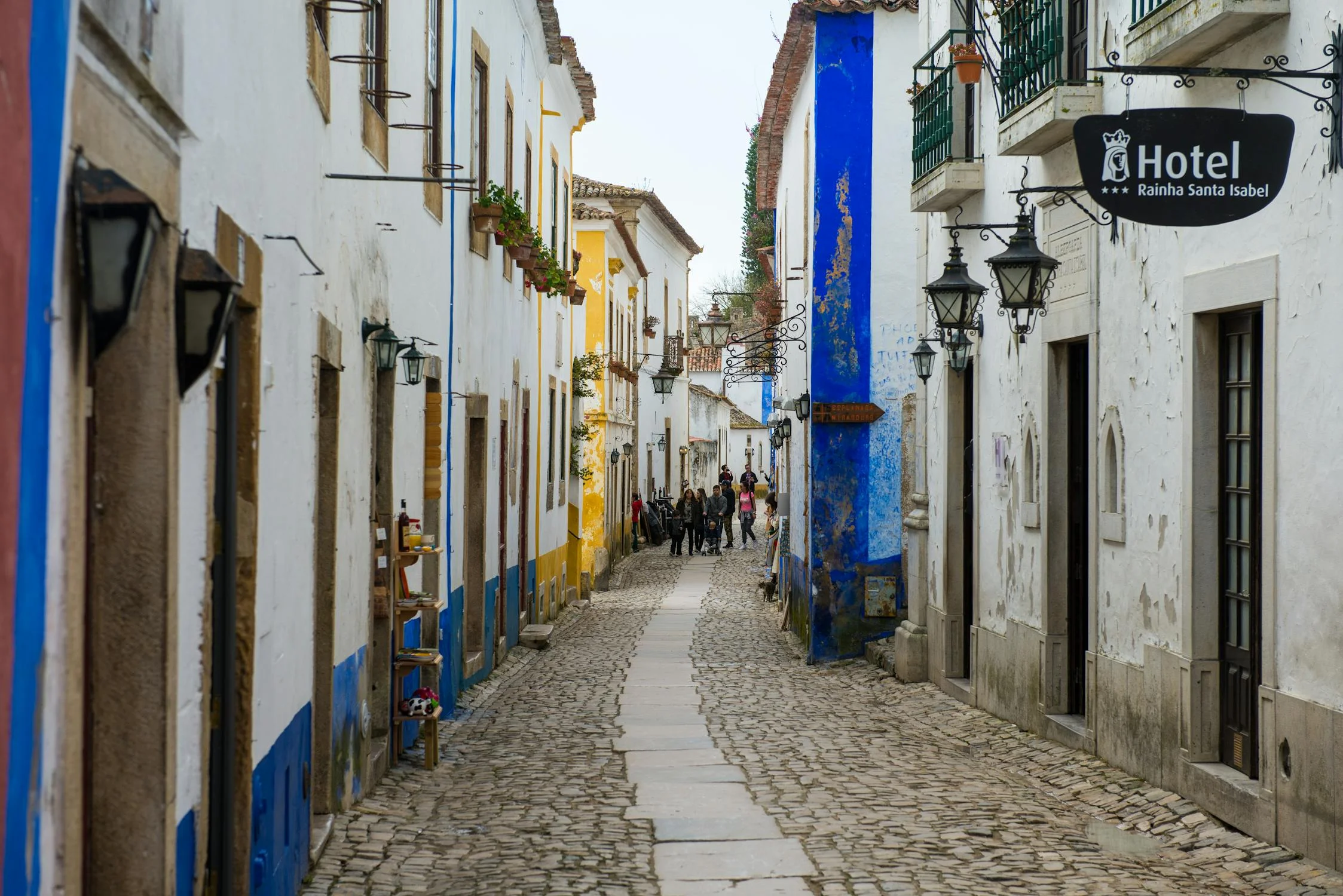 Faro Old Town — Executive Stroll