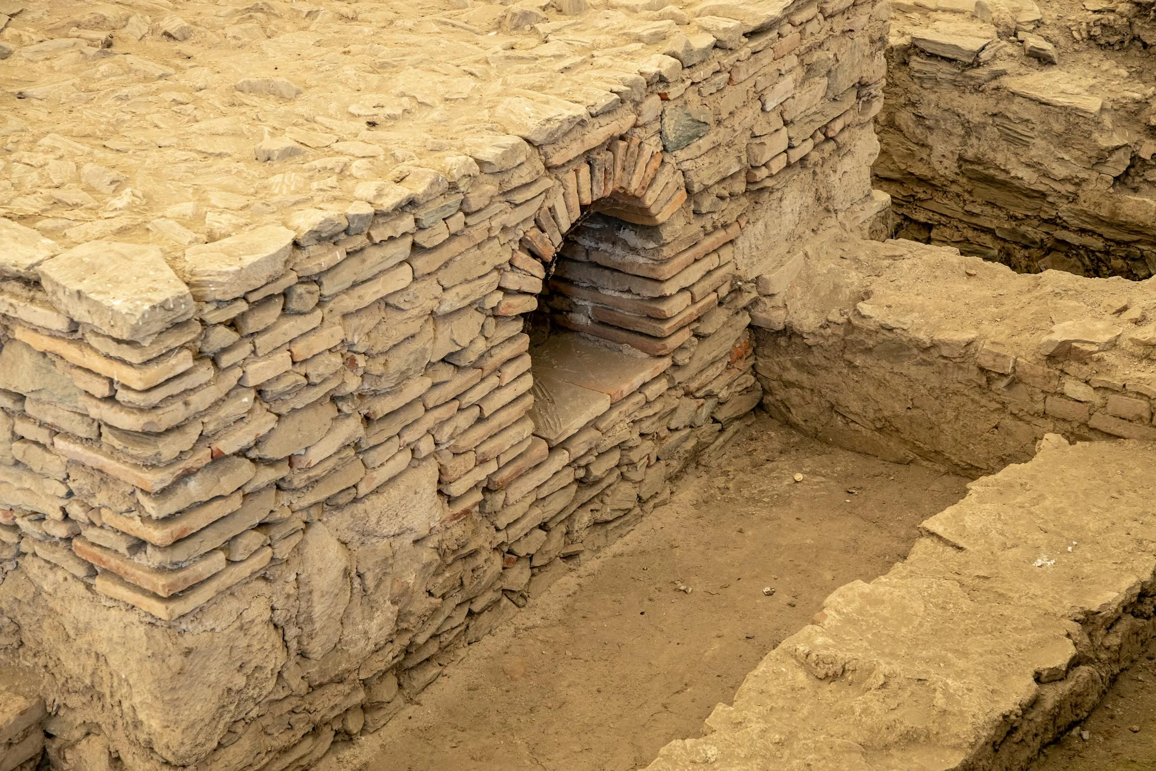 DIG: An Archaeological Adventure