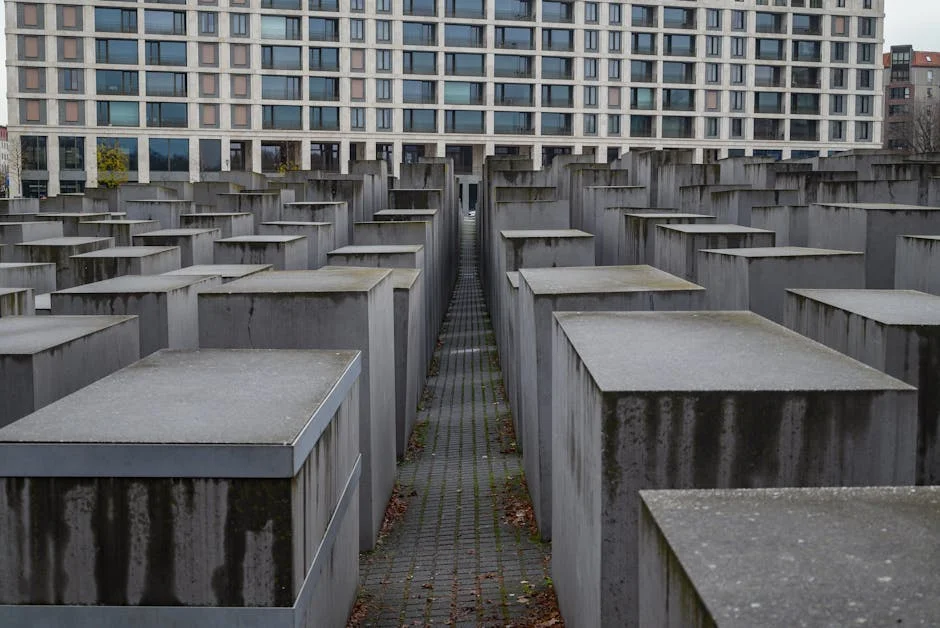 Memorial Holocausto - Geometría