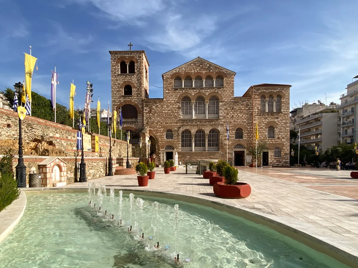 Tesalónica alternativa: arte urbano y café — tesalonica